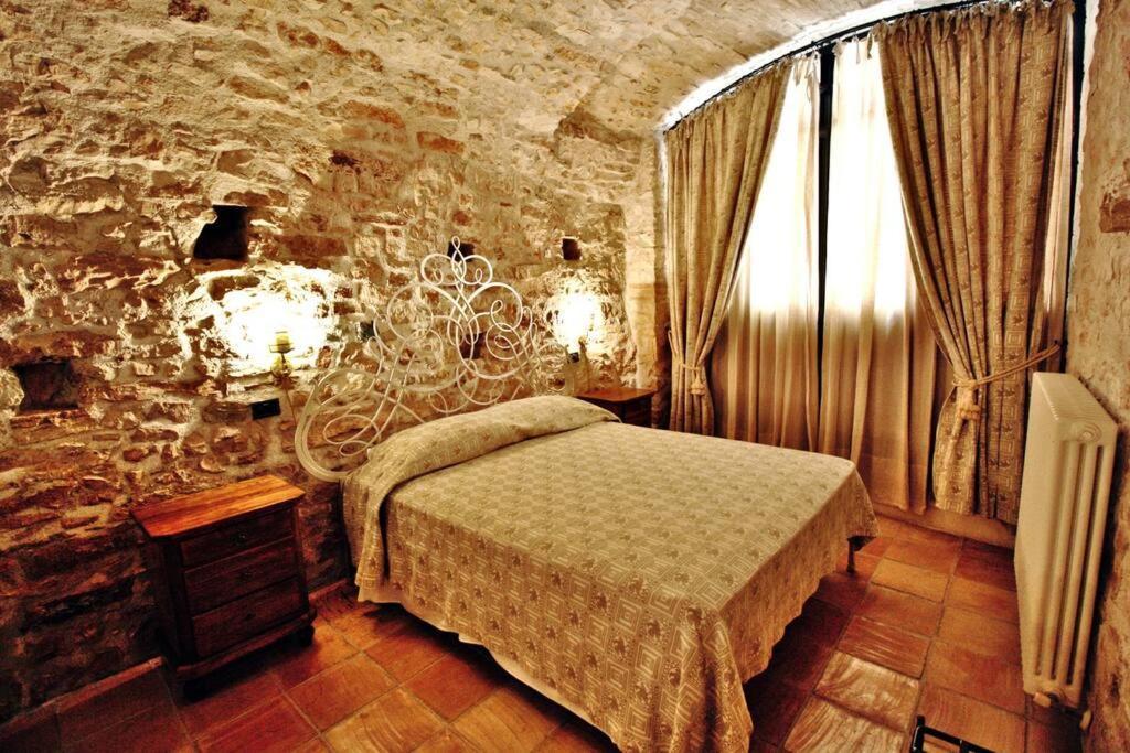 All Stone Horse Stable Converted To Elegant Apartment - Baltimora Spoleto Dış mekan fotoğraf