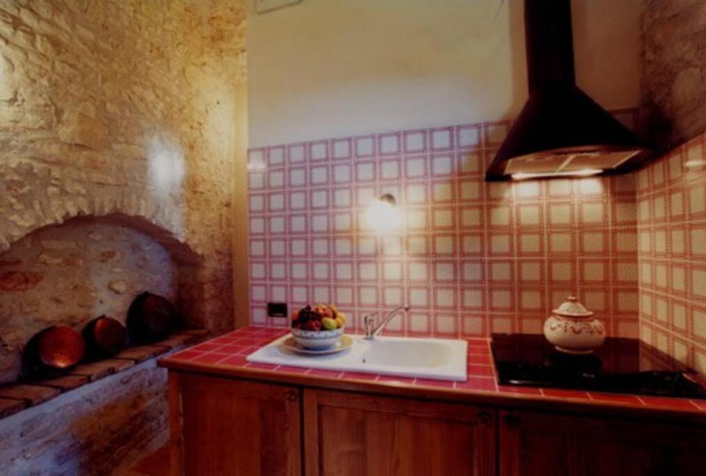 All Stone Horse Stable Converted To Elegant Apartment - Baltimora Spoleto Dış mekan fotoğraf